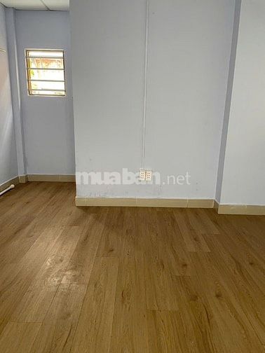 Cho thuê hoặc bán nhà 123/5 Lê Thị Riêng, phường Bến Thành, Quận 1