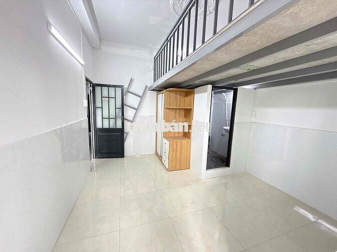 LÝ CHIÊU HOÀNG - Phòng mới - Duplex - Bancong - Thang máy