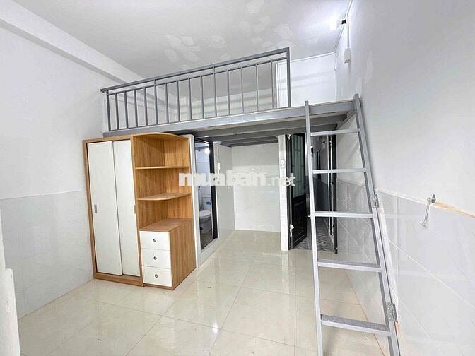 LÝ CHIÊU HOÀNG - Phòng mới - Duplex - Bancong - Thang máy