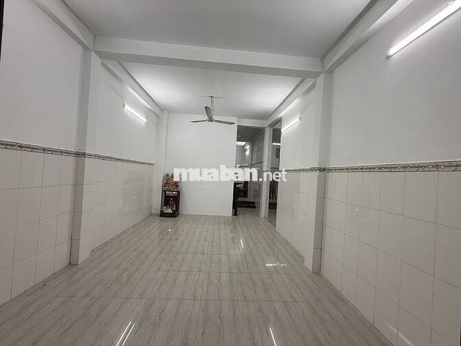 Cho thuê nhà nguyên căn mặt tiền số 54 Bàu Cát 2, P.14, Q. Tân Bình