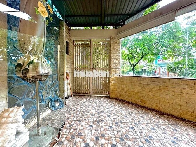 Nhà Nguyên Căn 2Pn + rộng 60m2 sức chưa tối đa đc 5người + ngay Đh VLa