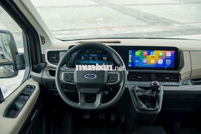 Ford Transit Premium 2025 Trắng 18 chỗ