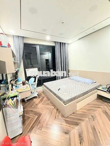 Bán CH CT2 183 Hoàng Văn Thái 80m², 3PN, Full nội thất, slot ô tô