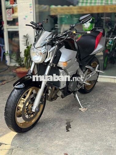 Suzuki GSR600 2008 Đen, Bạc, Đỏ HQCN 9 chủ