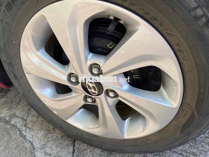 Hyundai Grand i10 2018 Tự động Đỏ 38000 km