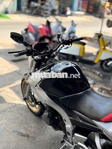 Suzuki GSR600 2008 Đen, Bạc, Đỏ HQCN 9 chủ