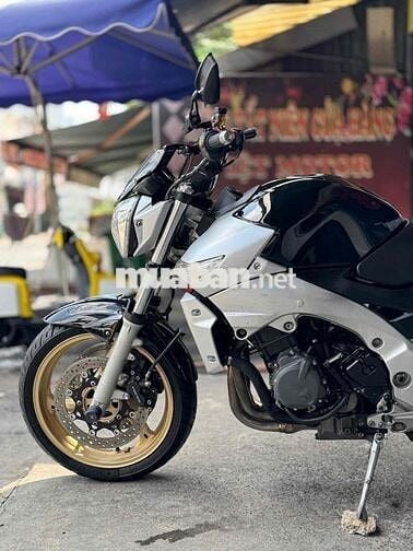 Suzuki GSR600 2008 Đen, Bạc, Đỏ HQCN 9 chủ