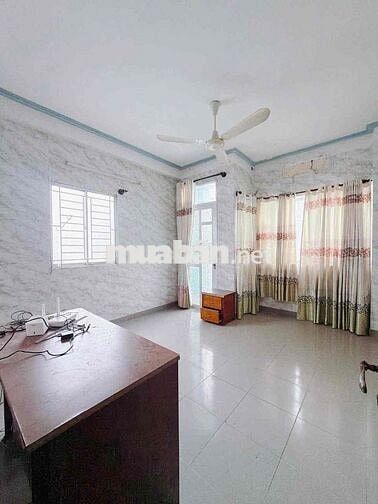 50m2 trung tâm quận 4 giá 3t95 còn thương lượng