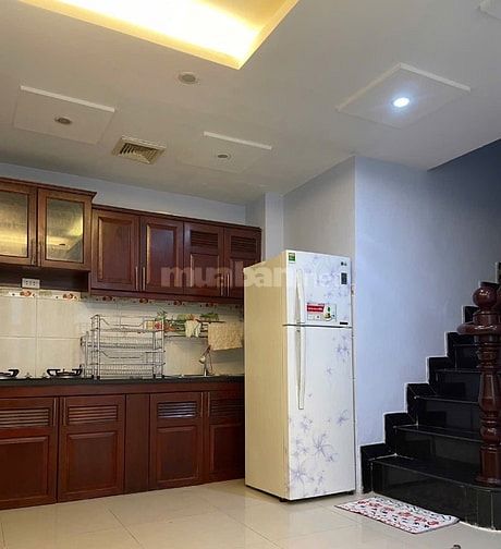 Cho thuê hoặc bán nhà 123/5 Lê Thị Riêng, phường Bến Thành, Quận 1