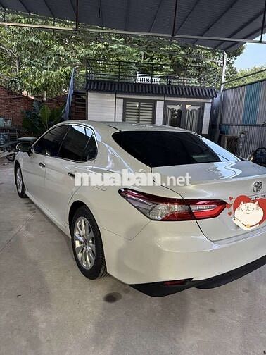 Toyota Camry 2024 Trắng 4 chỗ Xăng 7 vạn