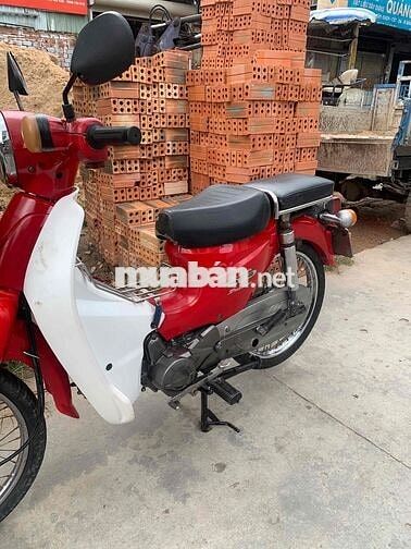 Honda Super Cub 50cc đời mới có đề Đỏ trắng
