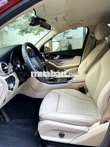 Mercedes GLC200 2021 Đỏ full ls hãng