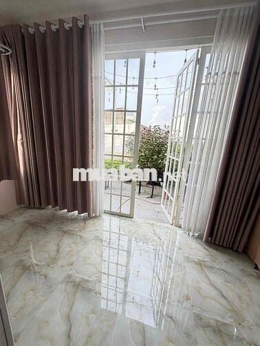 Nhà 2 phòng 2 máy lạnh hẻm đường 3/2
