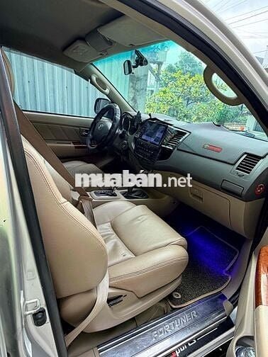 Toyota Fortuner 2009 Số tự động Bạc