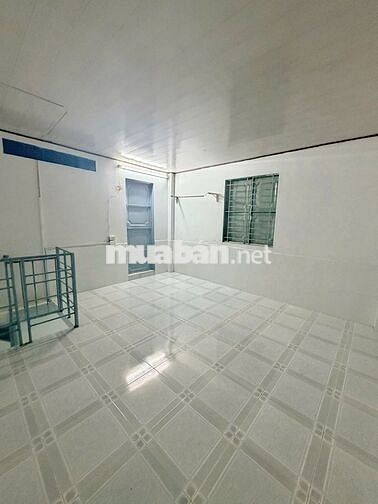 Phòng trọ trệt lửng mặt tiền hẻm đường Nguyễn Văn Linh chỉ 2,2 triệu