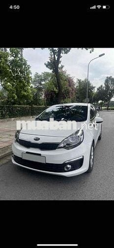 KIA RIO số sàn nhập khẩu mầu trắng