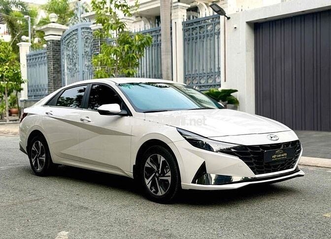 Hyundai Elantra 1.6AT Đặc Biệt sx 2022 Model 2023
