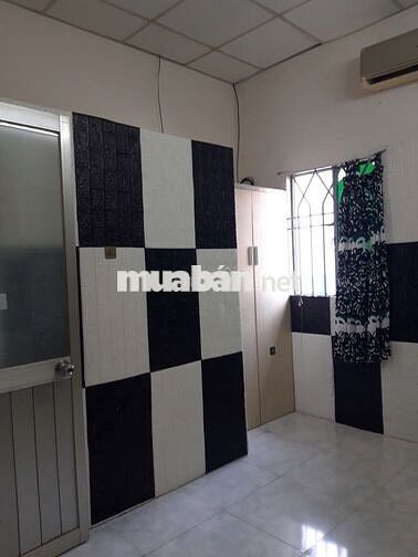 Chính chủ cho thuê phòng trọ 28m2 1 trệt 1 lầu có máy lạnh gần PMH