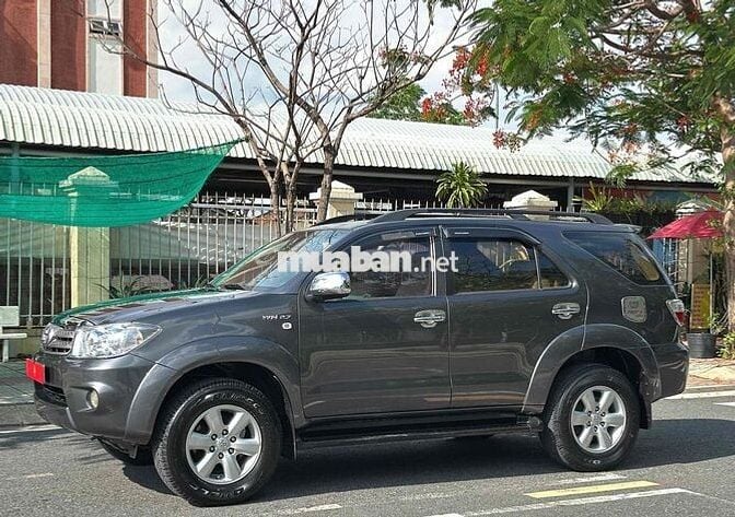 Toyota Fortuner 2.7V 2009 Số tự động Xám