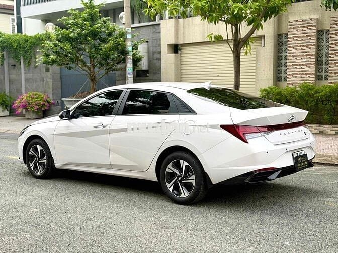 Hyundai Elantra 1.6AT Đặc Biệt sx 2022 Model 2023