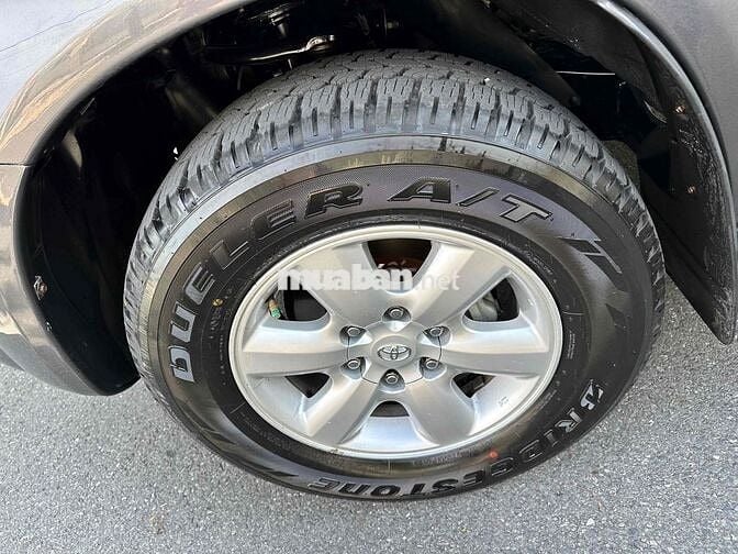 Toyota Fortuner 2.7V 2009 Số tự động Xám