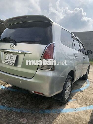Toyota Innova G Số sàn Bạc
