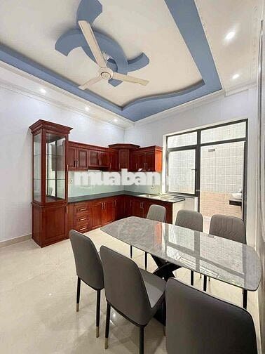 Cần Bán Nhà Đẹp 1 trệt 3 lầu 65m2  Q12 Giá Rẻ