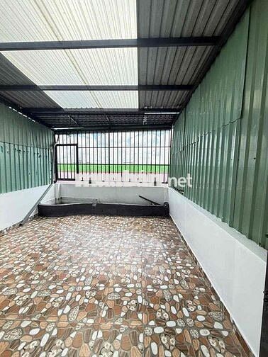 Cần Bán Nhà Đẹp 1 trệt 3 lầu 65m2  Q12 Giá Rẻ