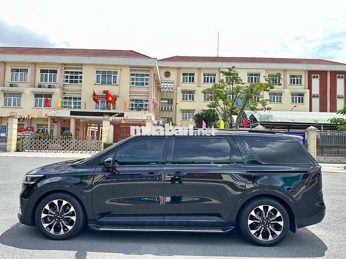 KIA CARNIVAL Signiture 2.2D FULL DẦU 2022 Đen