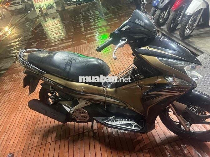 Honda Air Blade Đầu béo Đen Vàng đồng