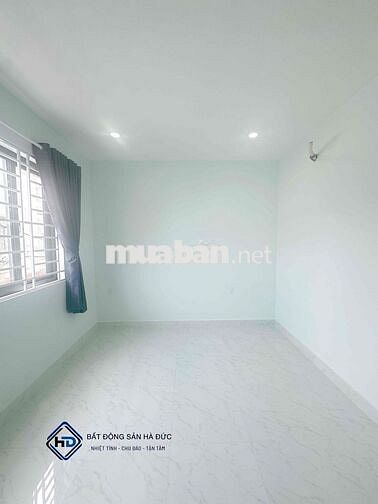 Nhà 3 lầu 4x15 mới 100% cách đường Trần Thị Cờ 50m
