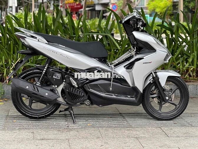Honda AirBlade 125 2val Custom 2021 Bạc