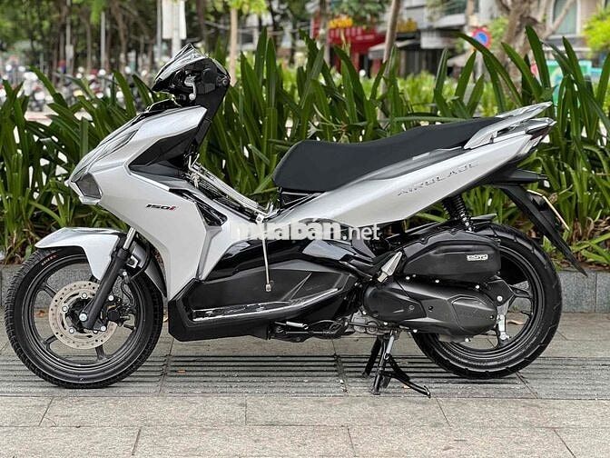 Honda AirBlade 125 2val Custom 2021 Bạc