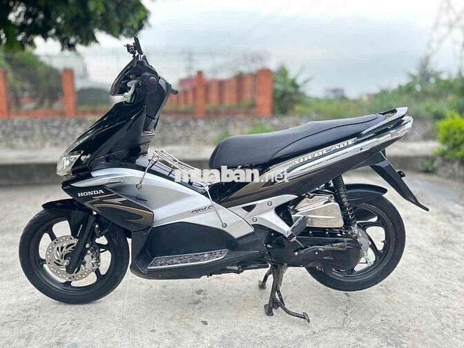 Honda Air Blade FI Đen Bạc