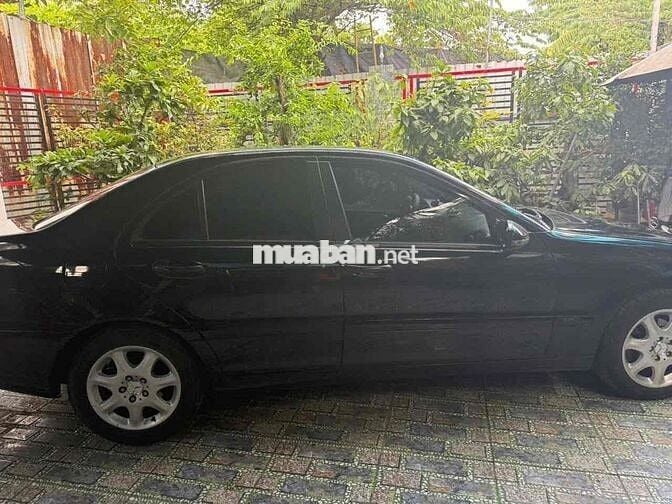 Mercedes-Benz C180 Đen 5 chỗ