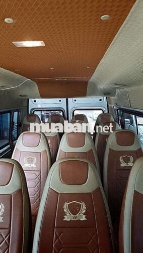 Ford Transit 2017 16 chỗ Số sàn Bạc