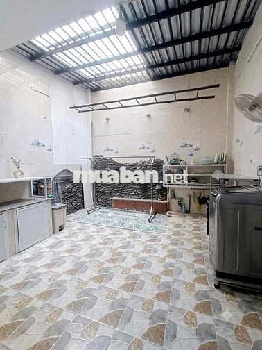 Huỳnh Thị Đồng -  7 Tỷ 580 - ÔTÔ Vào Nhà - Nhà 4 Tầng 96m² - Ngang 4,5