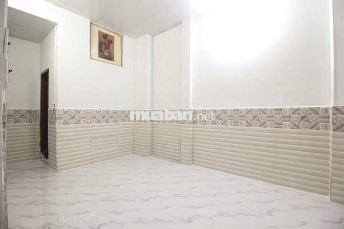 Phòng mới xây đường Văn Cao Quận Tân Phú - Giá 3,4tr/tháng 