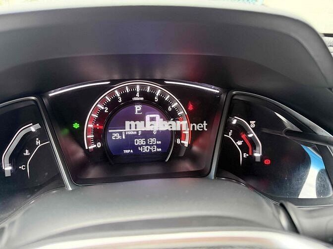 Honda Civic 1.8E 2018 Thái Lan 1 chủ mua mới
