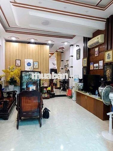 Huỳnh Thị Đồng -  7 Tỷ 580 - ÔTÔ Vào Nhà - Nhà 4 Tầng 96m² - Ngang 4,5