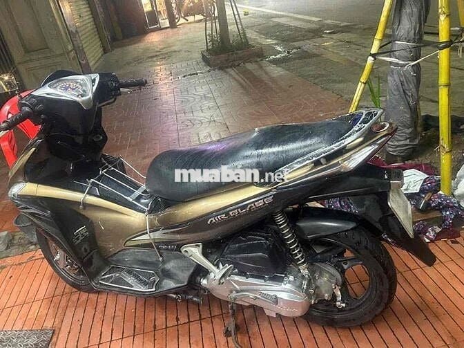 Honda Air Blade Đầu béo Đen Vàng đồng