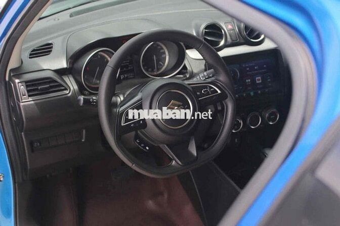 Suzuki Swift 2023 Xanh 30000 km
