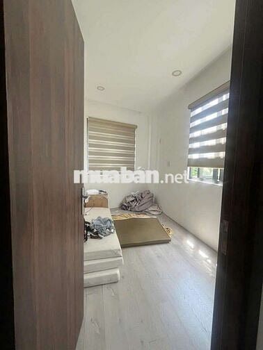 NHÀ ĐẸP THOÁNG MÁT GẦN VÒNG XOAY GÒ DƯA