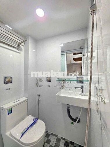 🔥 🔥 🔥 Nhà có sổ hồng đồng sở hữu 2 lầu, cạnh bên Q7 🔥 🔥 🔥