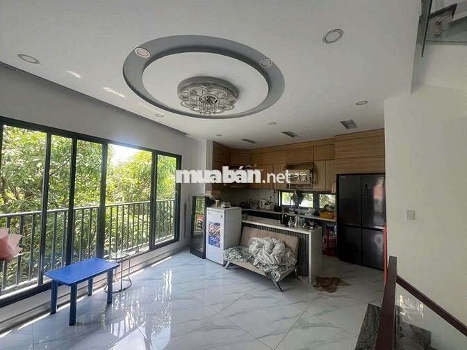 NHÀ ĐẸP THOÁNG MÁT GẦN VÒNG XOAY GÒ DƯA