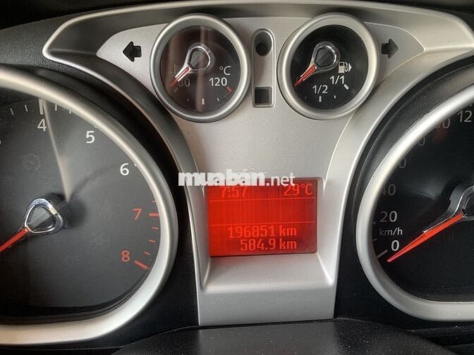 Ford Focus 2009 Tự động Vàng cát
