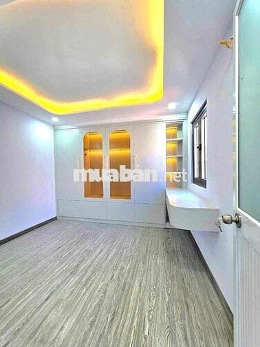 🔥 🔥 🔥 Nhà có sổ hồng đồng sở hữu 2 lầu, cạnh bên Q7 🔥 🔥 🔥