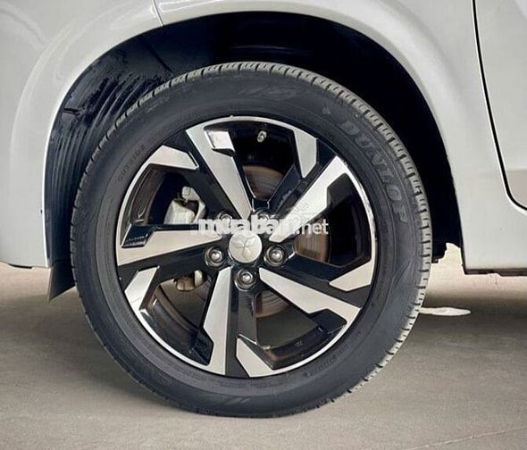 Mitsubishi Xpander Premium 2025 7 chỗ - 42.000km