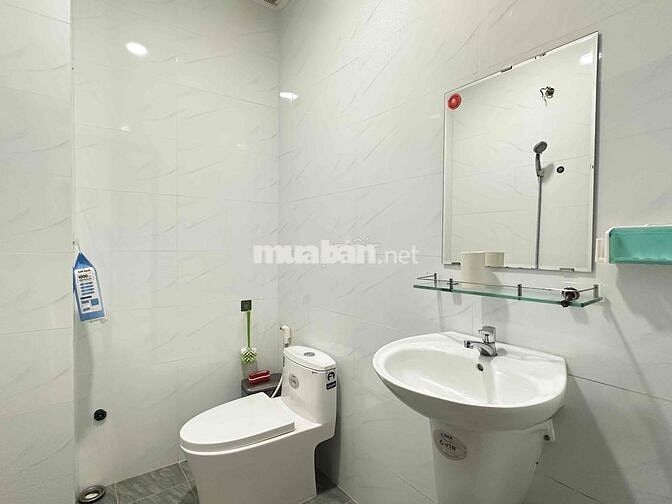 Nhà mới đẹp cho thuê hẻm xe hơi