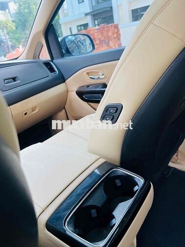 Kia Sedona mẫu mới 2019 máy dầu full kịch AT